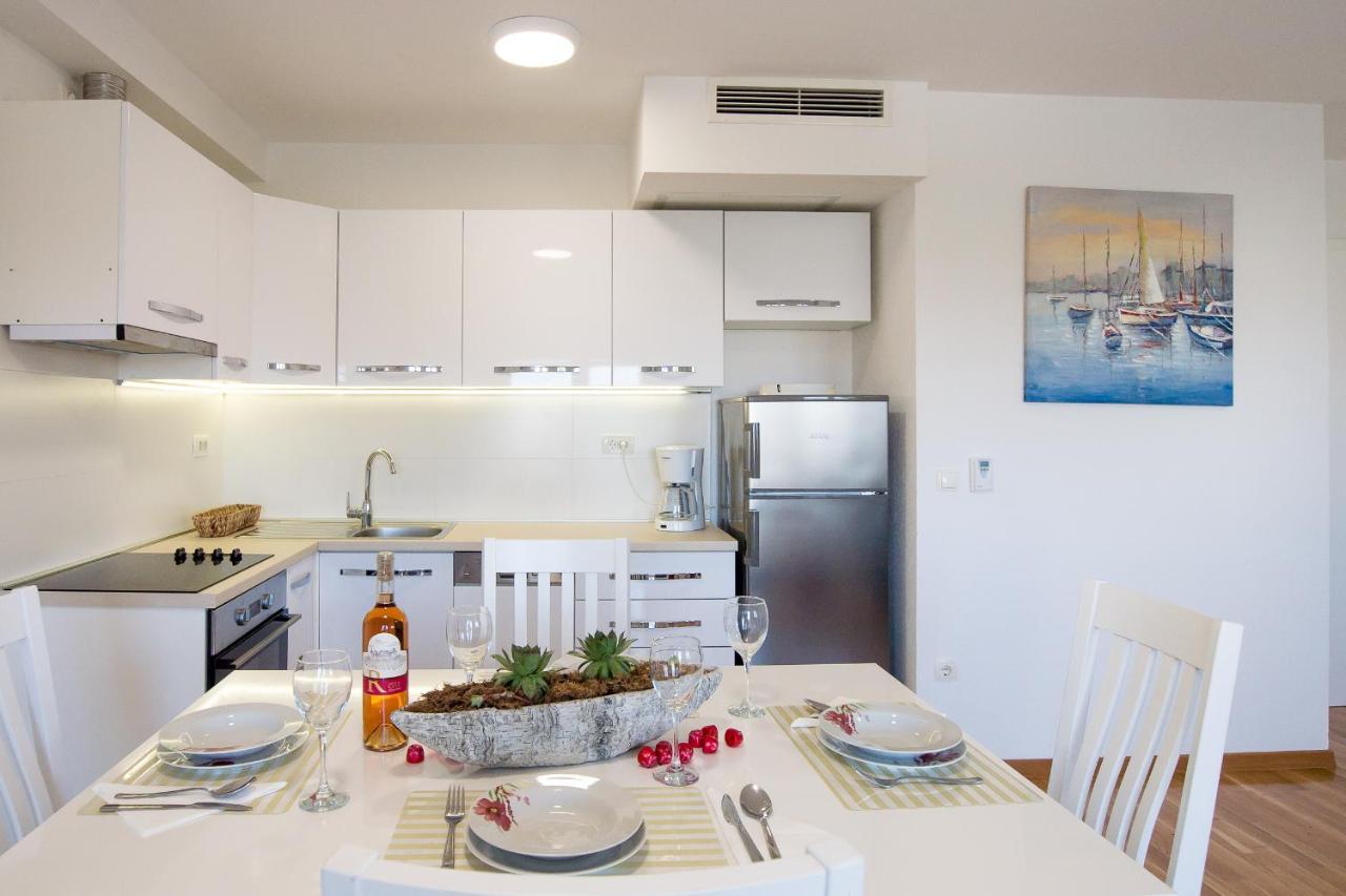 Apartments Mattea Makarska Eksteriør billede