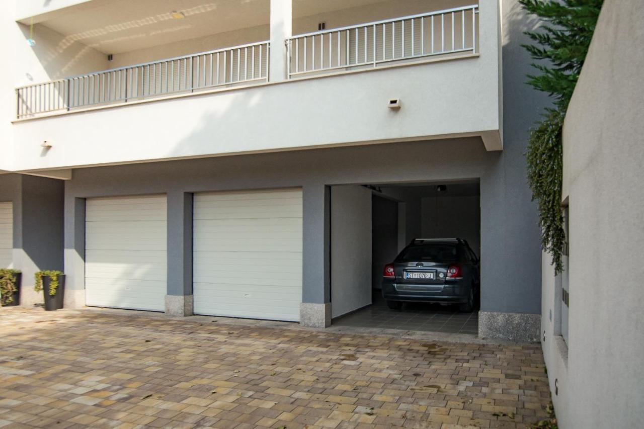 Apartments Mattea Makarska Eksteriør billede