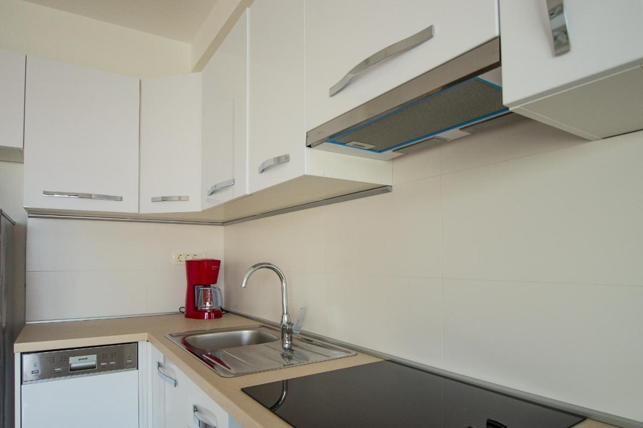 Apartments Mattea Makarska Eksteriør billede